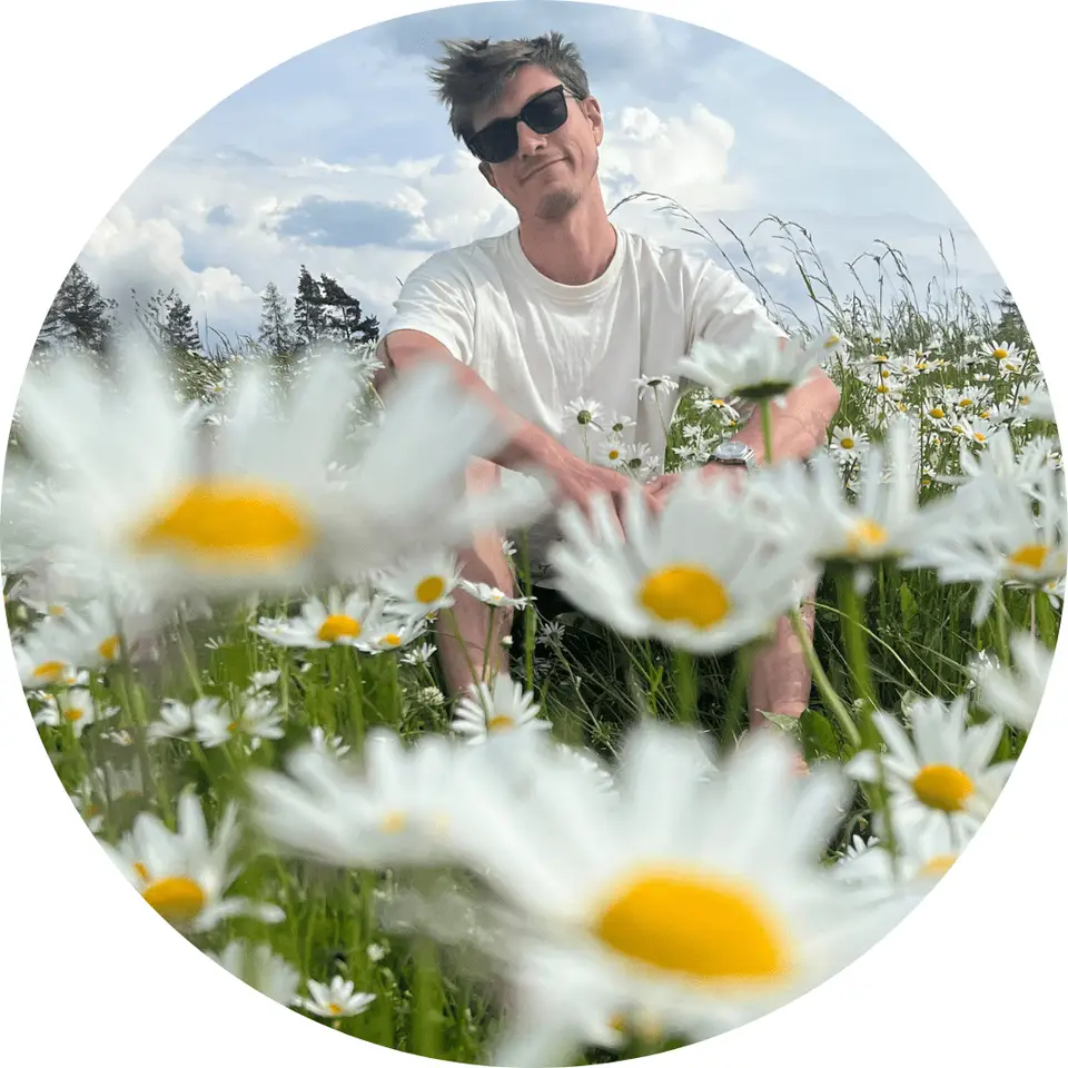 One of the people behind Glamping Posázaví