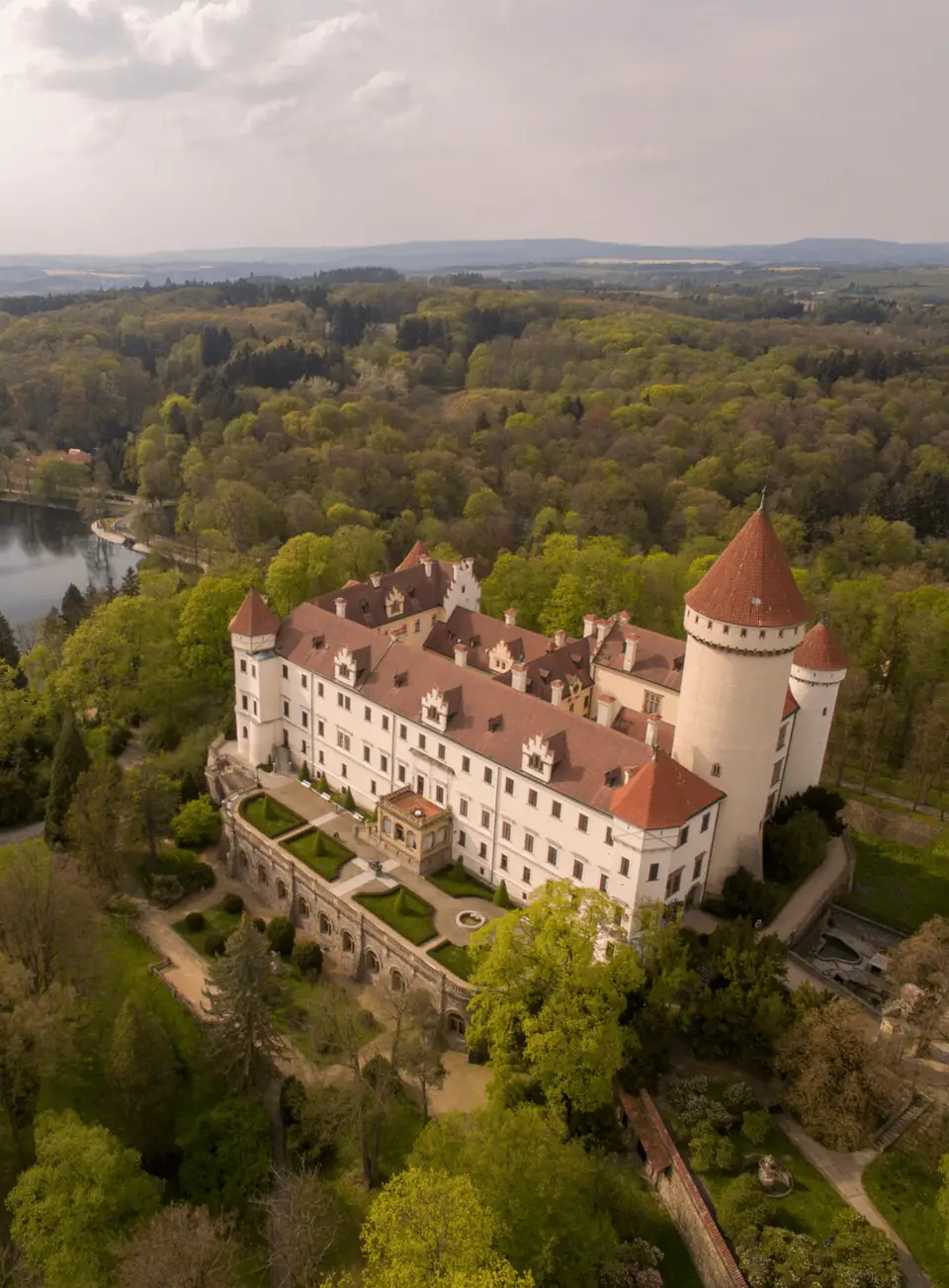Konopiště chateau park
