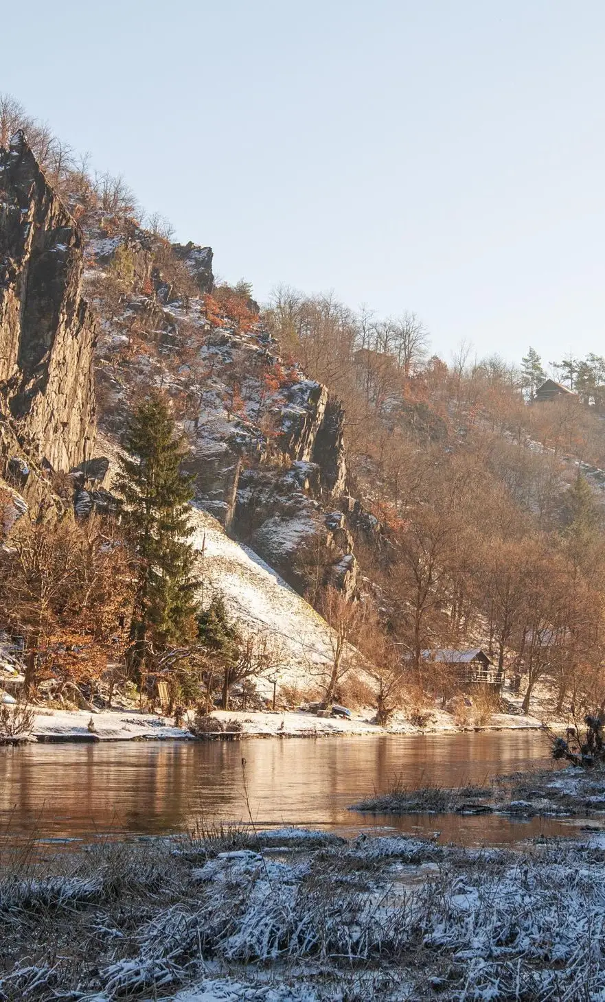 Trail above the river